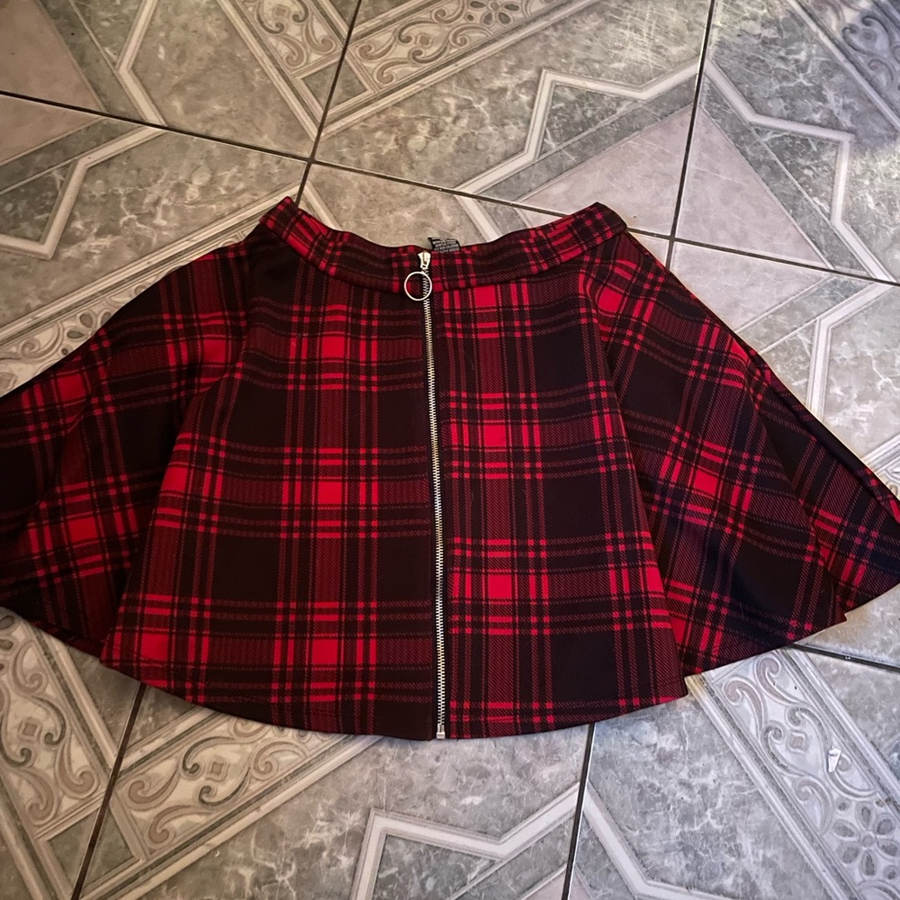 Red skirt